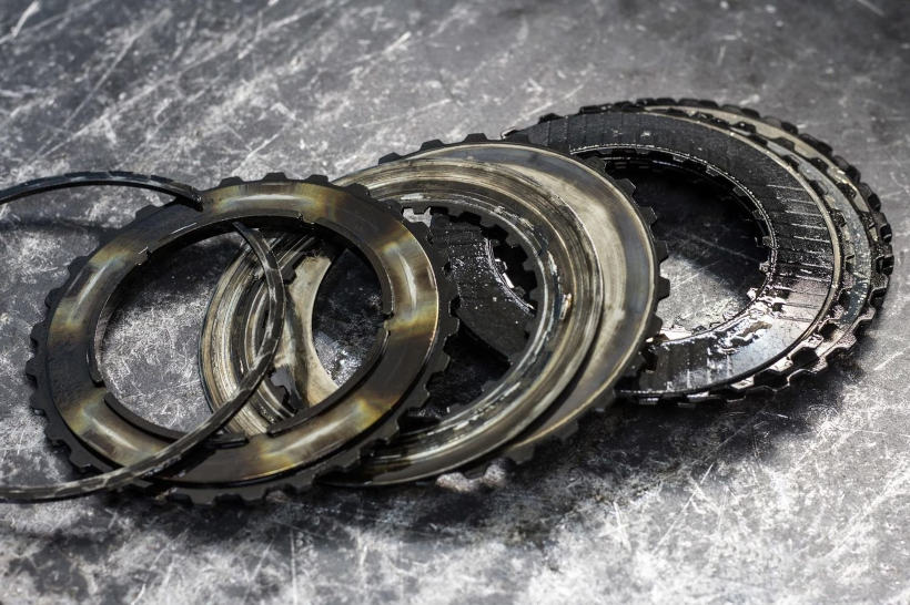 Замена прогоревших фрикционных накладок