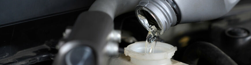 Как заменить тормозную жидкость своими руками: пошаговая инструкция