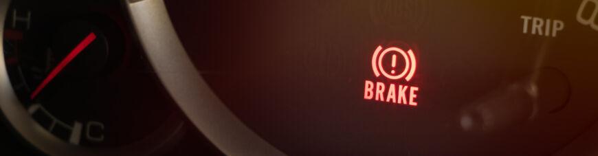 Ошибка стояночного тормоза: причины и устранение