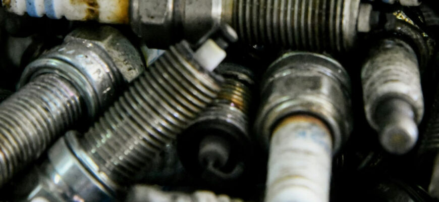 Черный нагар на свечах зажигания: причины и способы очистки